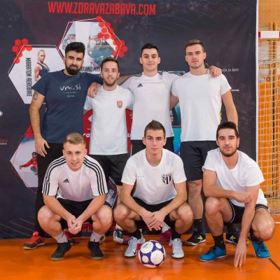 KEMALI - Smo pomurci, na turnir smo se prijavili, da tudi med mrzlimi zimskimi dni ostanemo "v gibanju". Nas cilj je, da ne bomo zadnji nikakor pa se nebi branili kaksne nagrade.